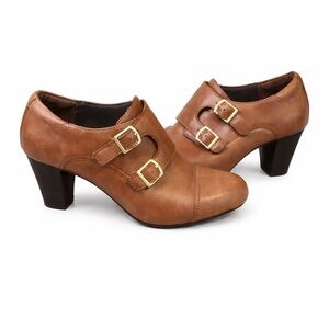 CLARKS Women’s Cognac Leather Monk Strap Buckle Toe Cap Heels Booties 9